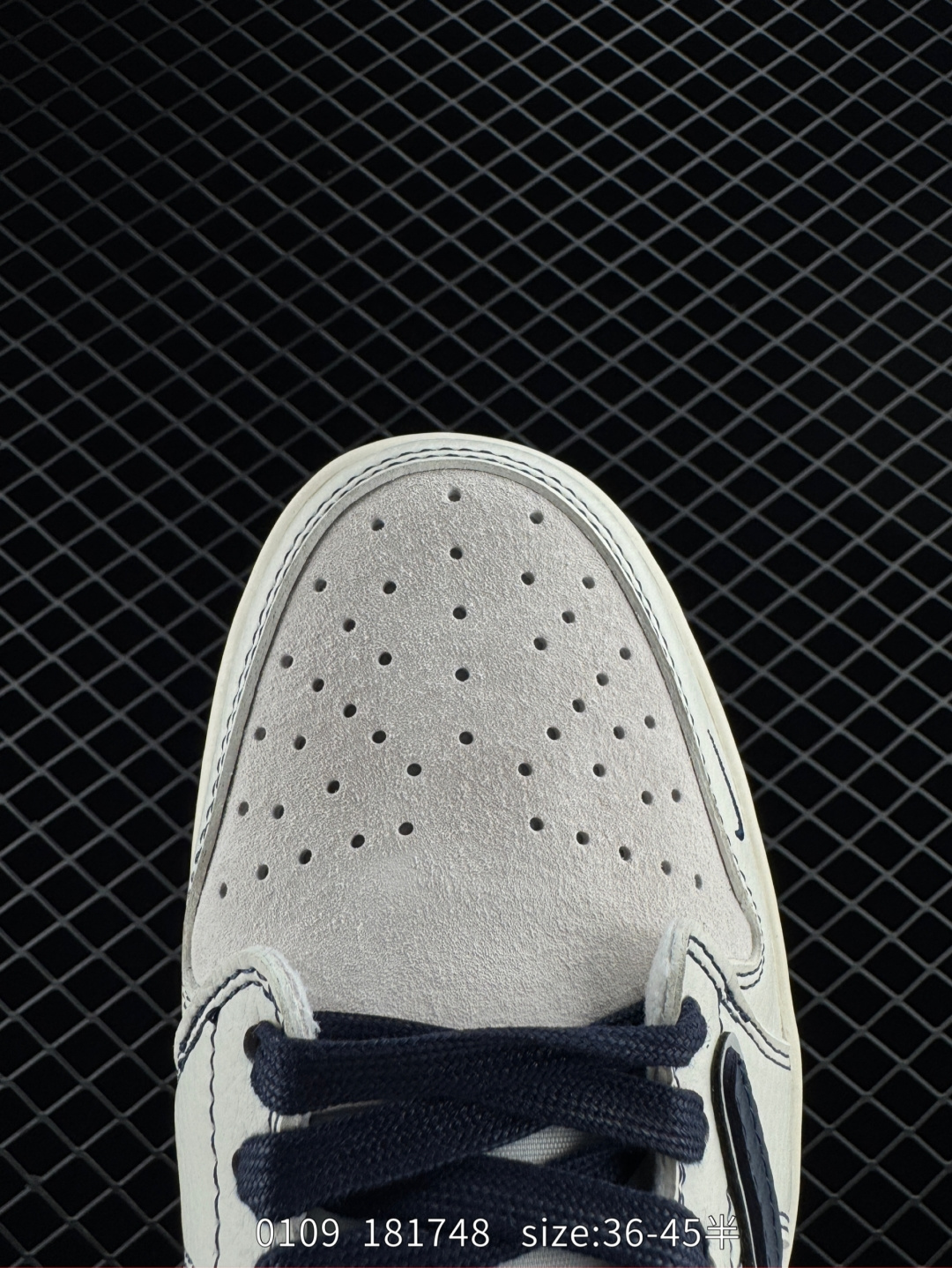 K Travis Scott x Nike Air Jordan 1 Low x Supreme